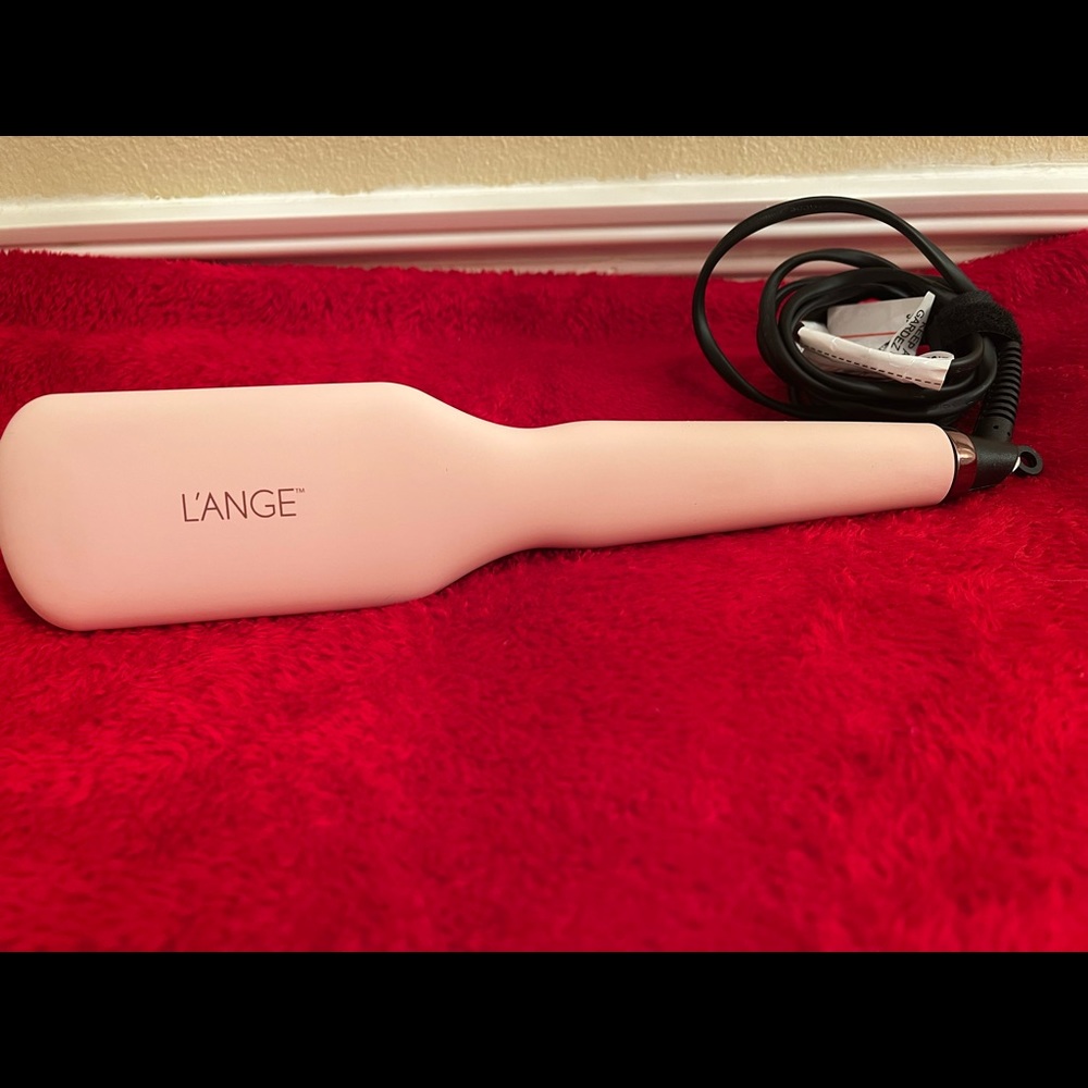 Levite Straightening Brush